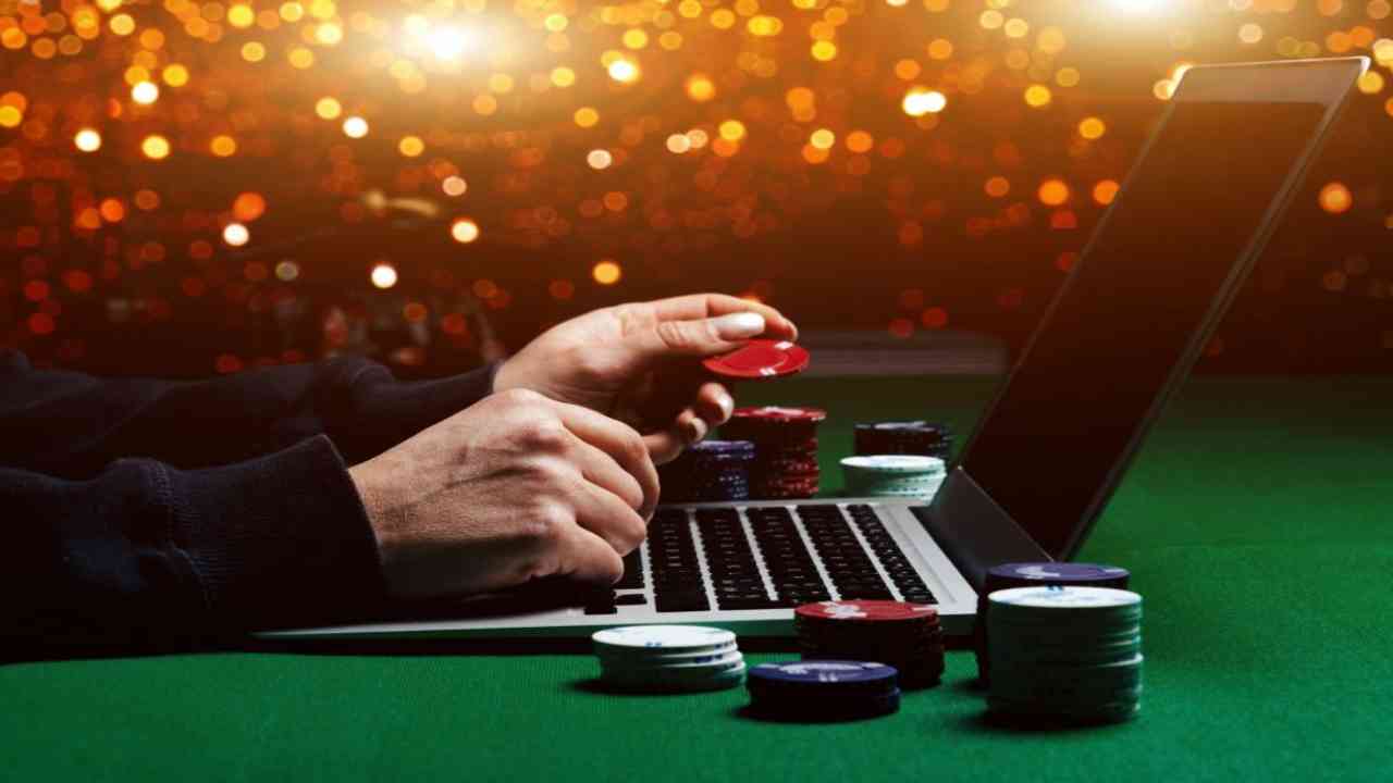 Exploring How Live Casino Tables Create More Interactive Gaming Experiences For Players